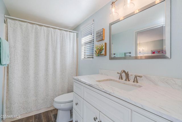 443 White Swan Court, Simi Valley, CA 93065