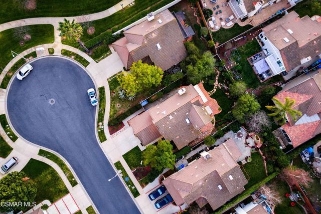 443 White Swan Court, Simi Valley, CA 93065