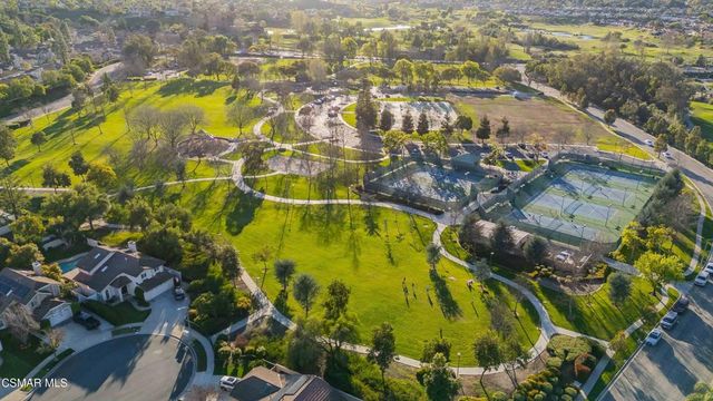 443 White Swan Court, Simi Valley, CA 93065