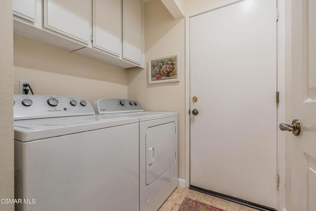 443 White Swan Court, Simi Valley, CA 93065