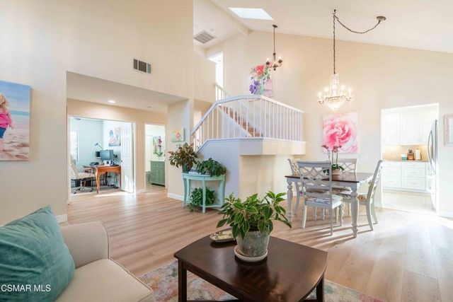 443 White Swan Court, Simi Valley, CA 93065