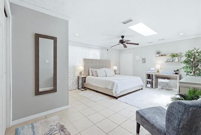 3818 BUCKEYE CIRCLE, Sarasota, FL 34232