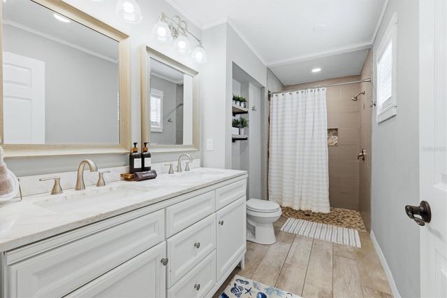 3818 BUCKEYE CIRCLE, Sarasota, FL 34232