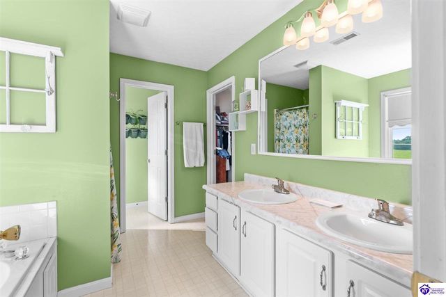 289 Schlaefer Way, Rineyville, KY 40162