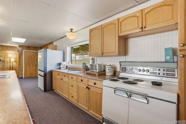 10000 Rebecca Creek Rd, Spring Branch, TX 78070