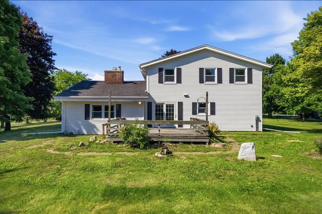 7881 Hill 'N Dale COURT, Cedarburg, WI 53012
