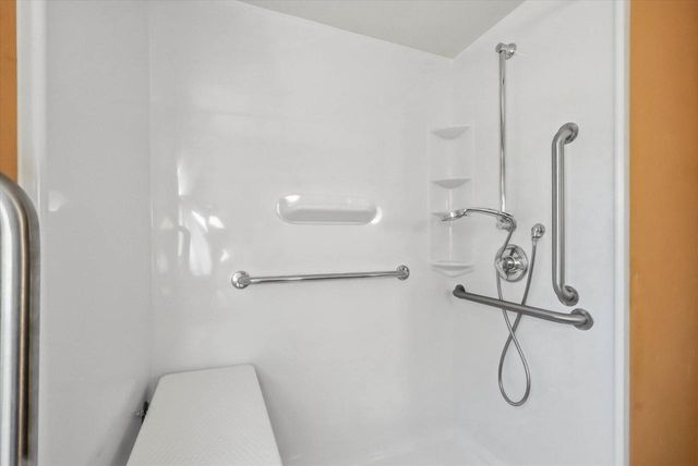 7881 Hill 'N Dale COURT, Cedarburg, WI 53012
