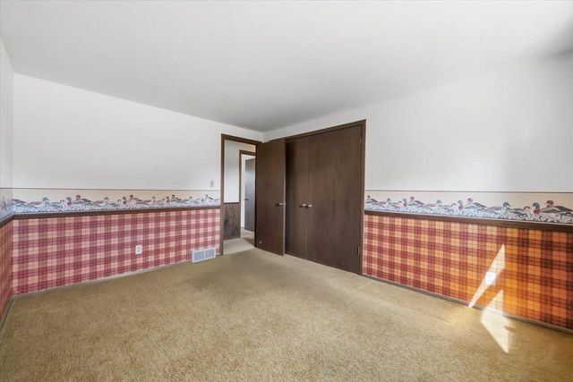 7881 Hill 'N Dale COURT, Cedarburg, WI 53012