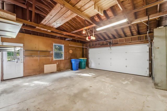 7881 Hill 'N Dale COURT, Cedarburg, WI 53012