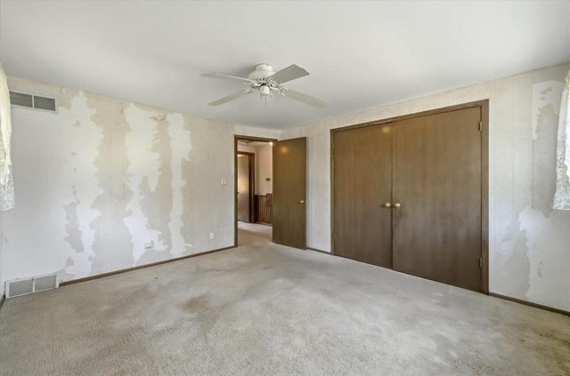 7881 Hill 'N Dale COURT, Cedarburg, WI 53012