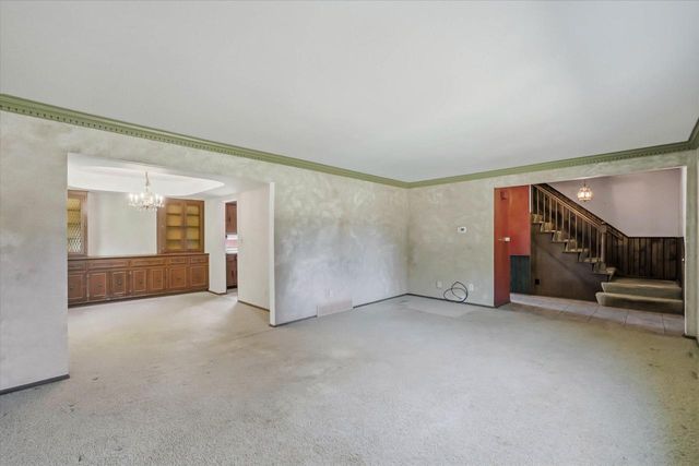 7881 Hill 'N Dale COURT, Cedarburg, WI 53012