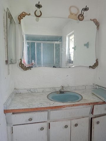 1913 KINGS HIGHWAY, Clearwater, FL 33755