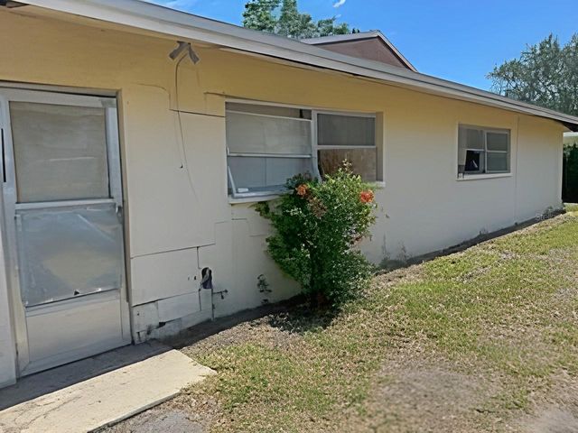 1913 KINGS HIGHWAY, Clearwater, FL 33755