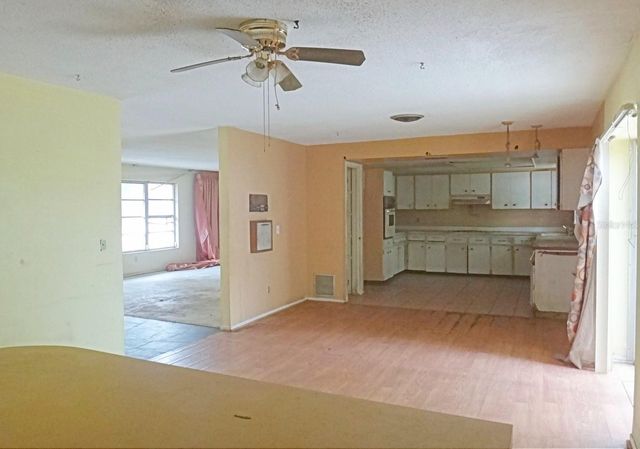 1913 KINGS HIGHWAY, Clearwater, FL 33755