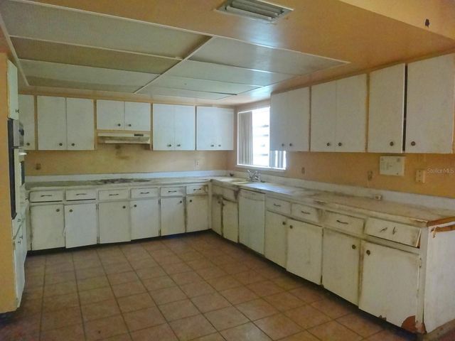 1913 KINGS HIGHWAY, Clearwater, FL 33755