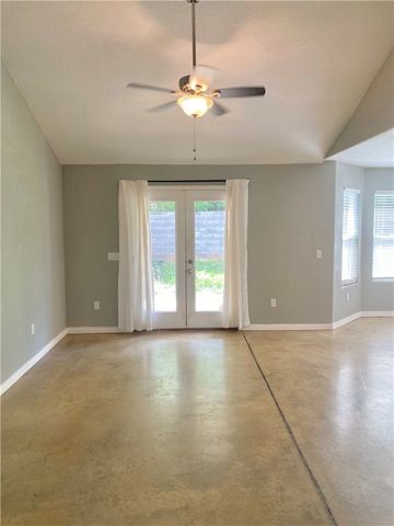 133 S Pinyon Point, Fayetteville, AR 72701