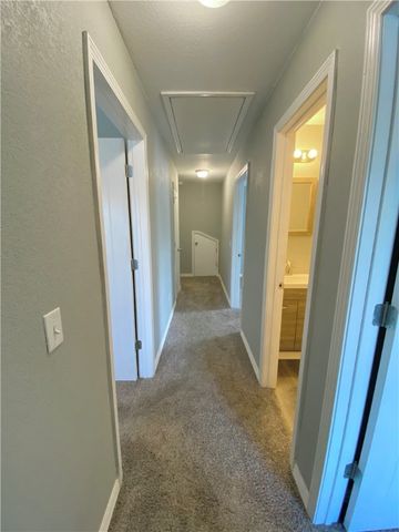 133 S Pinyon Point, Fayetteville, AR 72701