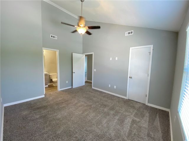 133 S Pinyon Point, Fayetteville, AR 72701