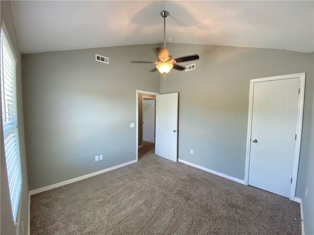 133 S Pinyon Point, Fayetteville, AR 72701