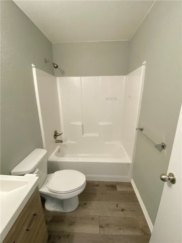 133 S Pinyon Point, Fayetteville, AR 72701