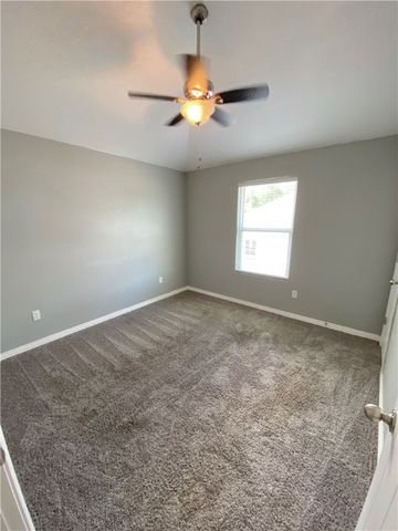 133 S Pinyon Point, Fayetteville, AR 72701