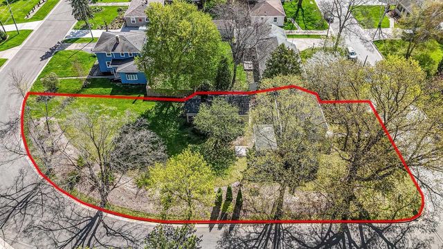 1026 W CALUMET STREET, Appleton, WI 54915