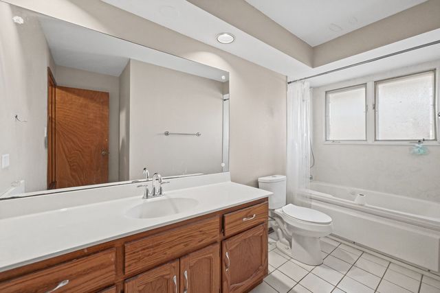 12839 S Ponderosa Drive, Palos Heights, IL 60463