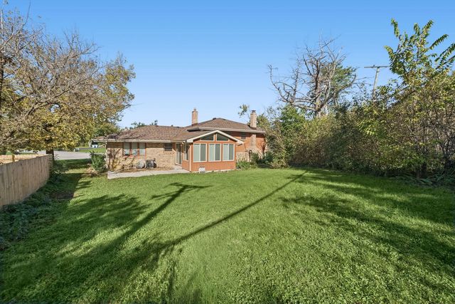 12839 S Ponderosa Drive, Palos Heights, IL 60463
