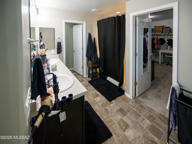 12093 E Ryscott Circle, Vail, AZ 85641