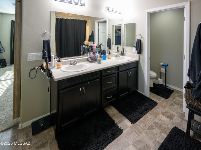 12093 E Ryscott Circle, Vail, AZ 85641