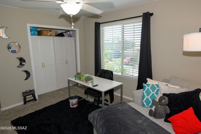 12093 E Ryscott Circle, Vail, AZ 85641