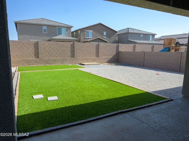12093 E Ryscott Circle, Vail, AZ 85641