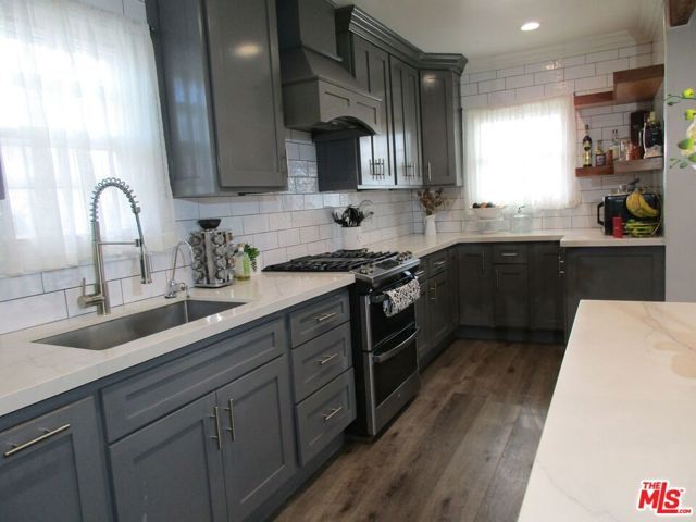 1829 W 84th Place, Los Angeles, CA 90047