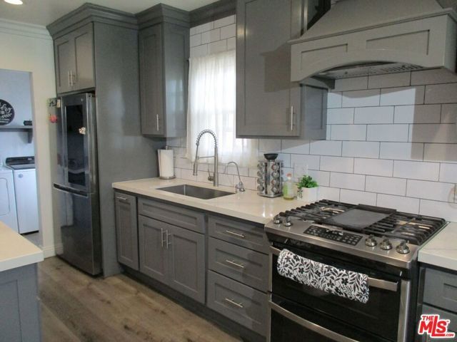 1829 W 84th Place, Los Angeles, CA 90047