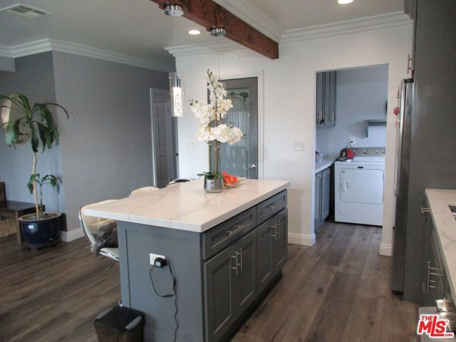 1829 W 84th Place, Los Angeles, CA 90047