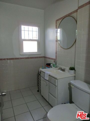 1829 W 84th Place, Los Angeles, CA 90047