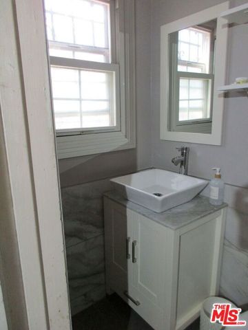 1829 W 84th Place, Los Angeles, CA 90047