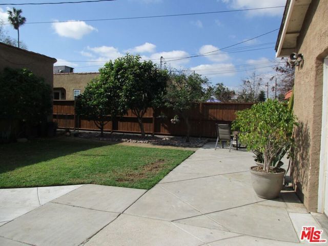 1829 W 84th Place, Los Angeles, CA 90047