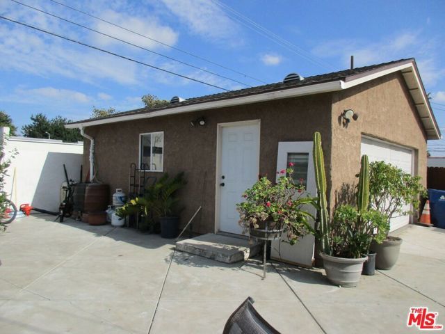 1829 W 84th Place, Los Angeles, CA 90047