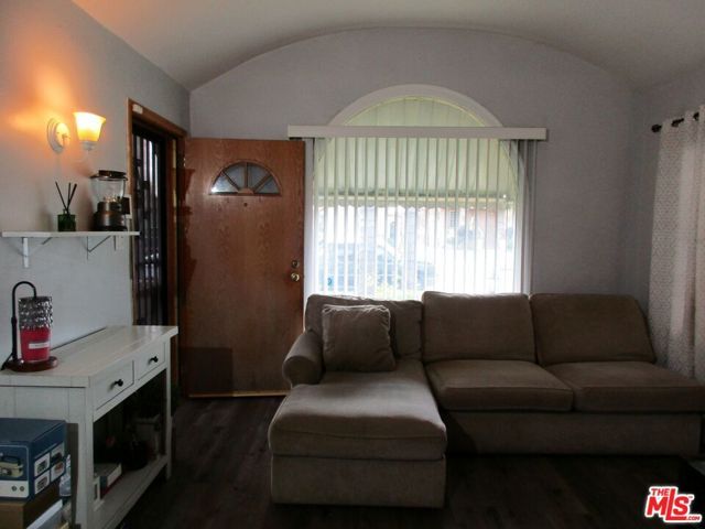 1829 W 84th Place, Los Angeles, CA 90047