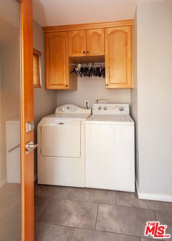 5226 College View Avenue, Los Angeles, CA 90041