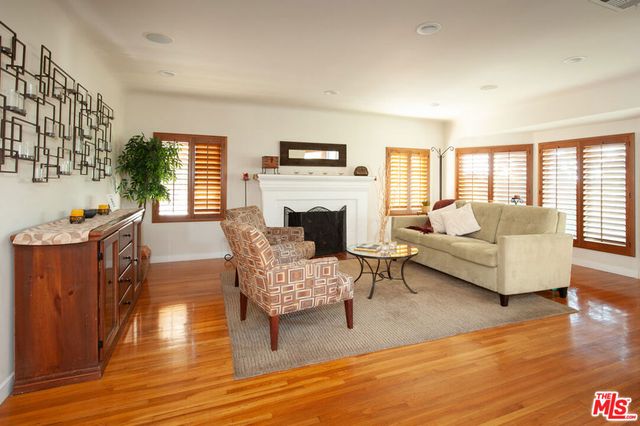 5226 College View Avenue, Los Angeles, CA 90041