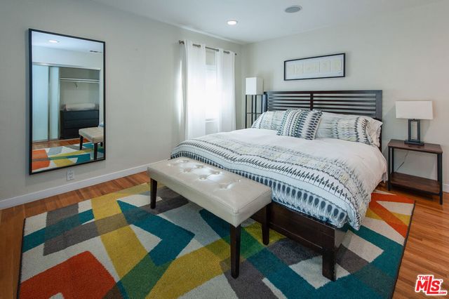 5226 College View Avenue, Los Angeles, CA 90041