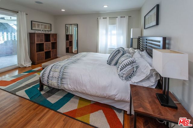 5226 College View Avenue, Los Angeles, CA 90041