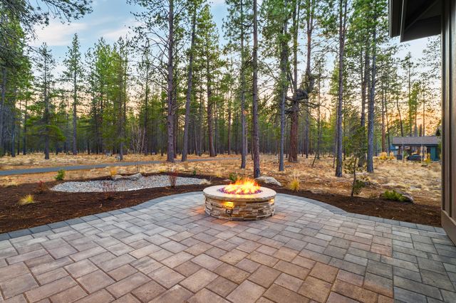 17875 Preservation Loop 422, Bend, OR 97707