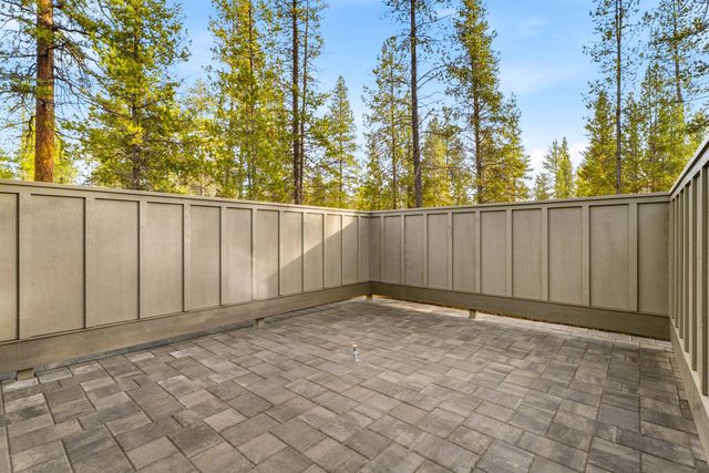 17875 Preservation Loop 422, Bend, OR 97707