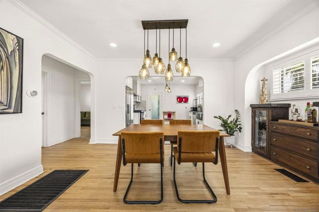 1011 W Cypress Ave, Redlands, CA 92373
