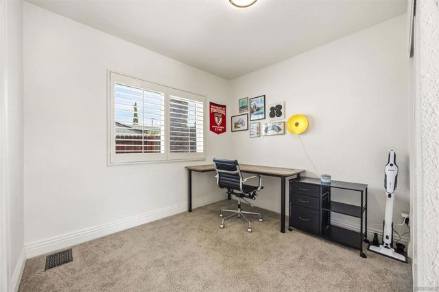 1011 W Cypress Ave, Redlands, CA 92373