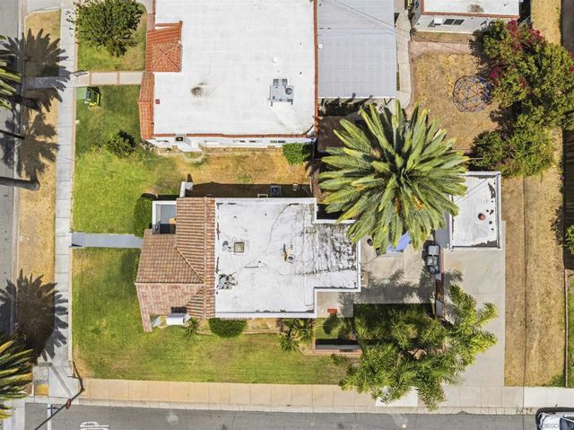 1011 W Cypress Ave, Redlands, CA 92373