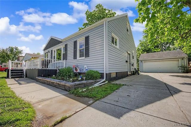 21 Alliger Drive, Tonawanda, NY 14150